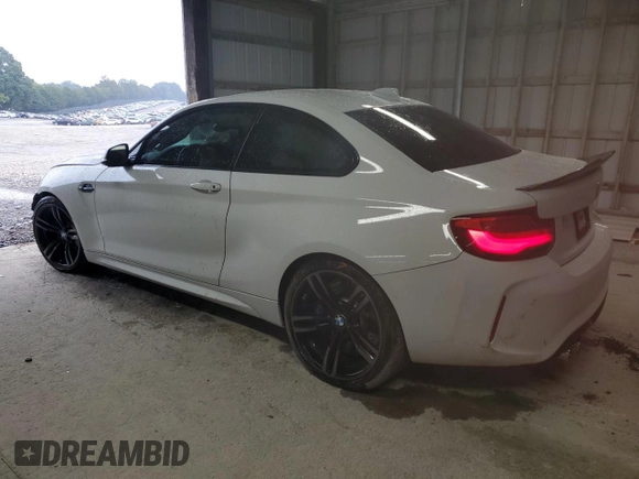 2018 BMW M2 z VIN WBS1J5C5XJVD37006, wystawiony jako Copart lot #71951884 z przebiegiem 52 530 mil mil oraz Szkoda całkowita • Salvage title. Historia ofert i sprzedaży dostępna na DreamBid. Obrazek 2.