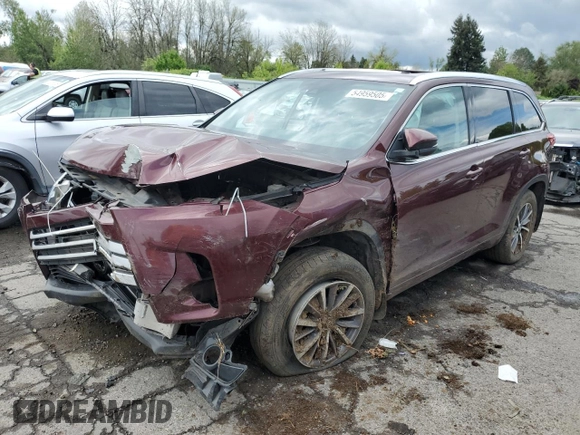 2018 Toyota Highlander SE with VIN 5TDJZRFH0JS874049, listed as a Copart auction lot 54959505 with 92,561 mi miles and Salvage title. Bid and sale history available at DreamBid. Image 1.
