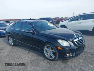 2010 Mercedes-Benz E-Class E 350 Luxury with VIN WDDHF5GB8AA249329, listed as a IAAI auction lot 41971286 with 117,022 mi miles. Bid and sale history available at carsss.com. Image 1.