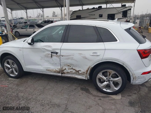 2023 Audi Q5 S line Premium Plus with VIN WA1EAAFY7P2197893, listed as a IAAI auction lot 41493560 with 13,853 mi miles. Bid and sale history available at carsss.com. Image 6.