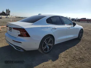 2020 Volvo S60 R-Design with VIN 7JR102FM6LG039277, listed as a Copart auction lot 80363204 with 43,771 mi miles and Salvage Title. Bid and sale history available at carsss.com. Image 3.