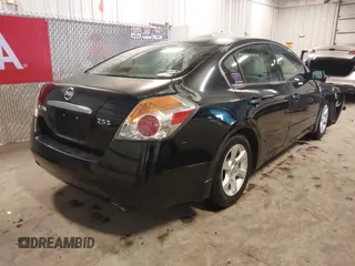 2007 Nissan Altima S with VIN 1N4AL21E77C144161, listed as a IAAI auction lot 42011479 with 175,942 mi miles and . Bid and sale history available at carsss.com. Image 4.