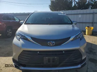 2021 Toyota Sienna LE with VIN 5TDKRKEC5MS031518, listed as a Copart auction lot 81597184 with 52,829 mi miles and Salvage Title. Bid and sale history available at carsss.com. Image 5.