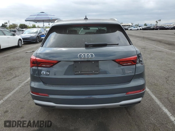 2020 Audi Q3 Premium z VIN WA1AECF38L1095702, wystawiony jako Copart lot #53888035 z przebiegiem 44 414 mil mil oraz Szkoda całkowita • Salvage title. Historia ofert i sprzedaży dostępna na DreamBid. Obrazek 6.