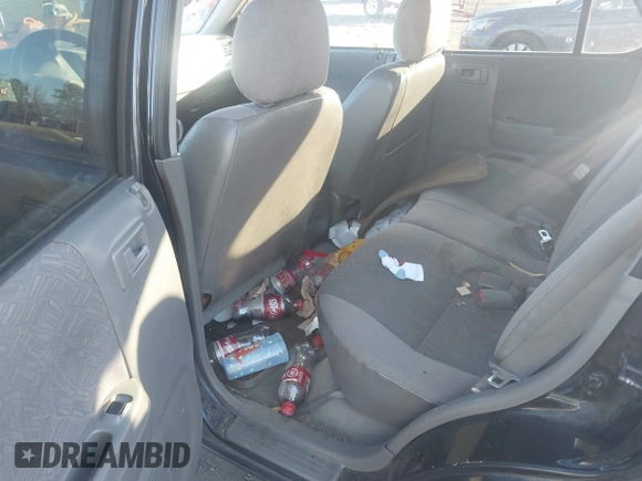 2003 Isuzu Rodeo with VIN 4S2CK58W034303195, listed as a IAAI auction lot 41219379 with 215,821 mi miles and . Bid and sale history available at DreamBid. Image 8.