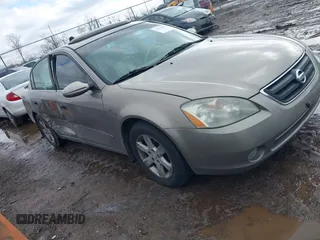 2003 Nissan Altima S with VIN 1N4AL11E83C228302, listed as a IAAI auction lot 41526591 with 235,140 mi miles. Bid and sale history available at carsss.com. Image 1.