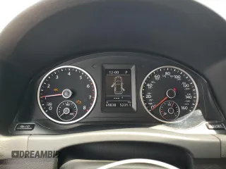 2016 Volkswagen Tiguan S с VIN WVGAV7AX7GW606280, выставлен на аукционе Copart как лот 62491995 с пробегом 69 838 миль миль и Списание • Salvage title. История ставок и продаж доступна на DreamBid. Изображение 9.