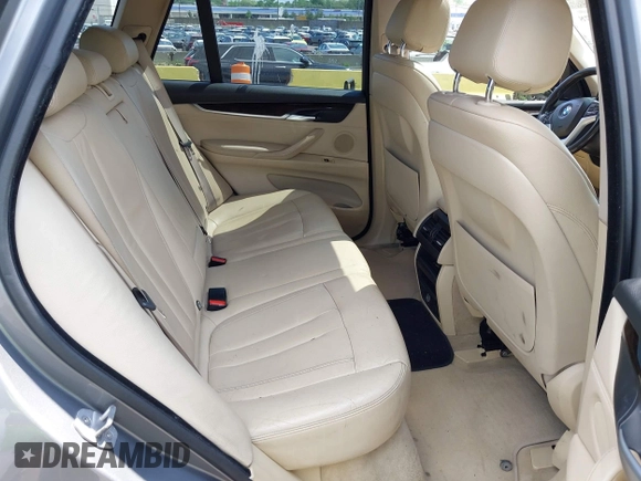 2014 BMW X5 xDrive35i z VIN 5UXKR0C5XE0K43570, wystawiony jako IAAI lot #42211578 z przebiegiem 260 817 mil mil oraz . Historia ofert i sprzedaży dostępna na DreamBid. Obrazek 8.