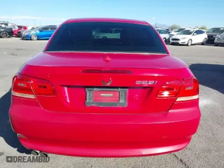 2008 BMW 3 Series 328i with VIN WBAWL13598PX22565, listed as a IAAI auction lot 41439417 with 192,067 mi miles. Bid and sale history available at carsss.com. Image 16.