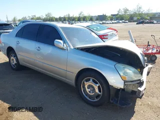 2002 Lexus LS 430 z VIN JTHBN30F220089782, wystawiony jako IAAI lot #42195402 z przebiegiem 216 029 mil mil oraz . Historia ofert i sprzedaży dostępna na DreamBid. Obrazek 1.