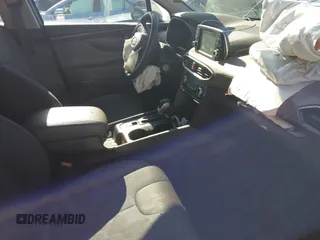 2019 Hyundai Santa Fe SE with VIN 5NMS2CAD4KH109117, listed as a IAAI auction lot 41591901 with 133,338 mi miles. Bid and sale history available at carsss.com. Image 5.