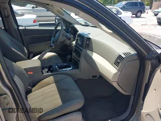2005 Jeep Grand Cherokee Laredo with VIN 1J4GR48K25C501943, listed as a IAAI auction lot 42767465 with 132,247 mi miles and . Bid and sale history available at DreamBid. Image 5.