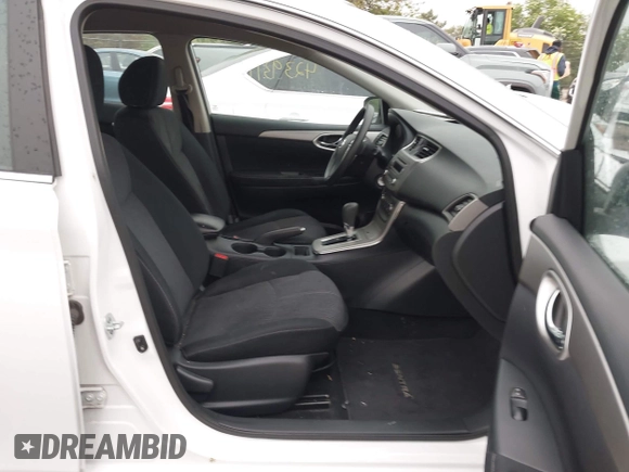 2014 Nissan Sentra SR z VIN 3N1AB7AP1EL646194, wystawiony jako IAAI lot #42393110 z przebiegiem 160 656 mil mil oraz . Historia ofert i sprzedaży dostępna na DreamBid. Obrazek 5.
