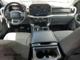 2022 Ford F-150 Lightning Pro z VIN 1FTVW1EL6NWG04931, wystawiony jako Copart lot #59096435 z przebiegiem 26 616 mil mil oraz Szkody całkowita. Historia ofert i sprzedaży dostępna na DreamBid. Obrazek 8.