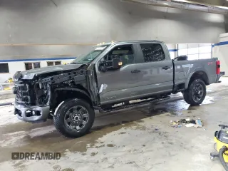 2024 Ford F-250 XL z VIN 1FT8W2BT6REE45492, wystawiony jako Copart lot #51313235 z przebiegiem 8 153 mil mil oraz Szkoda całkowita • Salvage title. Historia ofert i sprzedaży dostępna na DreamBid. Obrazek 1.