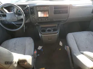 2007 Chevrolet Express Passenger z VIN 1GAHG39U471121312, wystawiony jako Copart lot #47570155 z przebiegiem 139 078 mil mil oraz Szkoda całkowita • Salvage title. Historia ofert i sprzedaży dostępna na DreamBid. Obrazek 8.