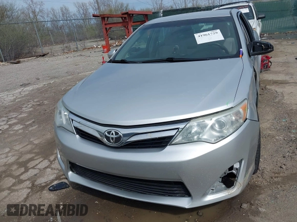 2012 Toyota Camry L with VIN 4T1BF1FK4CU143130, listed as a IAAI auction lot 41961729 with 120,987 mi miles. Bid and sale history available at carsss.com. Image 12.
