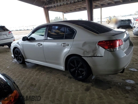 2013 Subaru Legacy 2.5i with VIN 4S3BMAA65D1033727, listed as a Copart auction lot 84661974 with 134,794 mi miles and Salvage title. Bid and sale history available at DreamBid. Image 2.