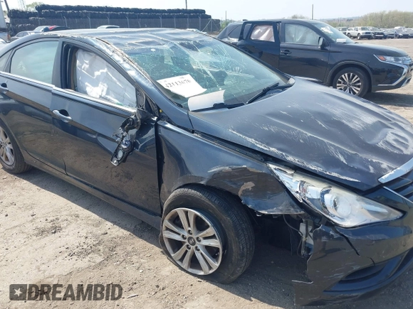 2012 Hyundai Sonata GLS with VIN 5NPEB4AC0CH422955, listed as a IAAI auction lot 42113670 with Not Provided miles. Bid and sale history available at carsss.com. Image 11.