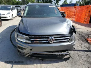 2018 Volkswagen Tiguan SEL z VIN 3VV3B7AX2JM016874, wystawiony jako Copart lot #54525515 z przebiegiem 87 472 mil mil oraz Nie do naprawy • Non repairable. Historia ofert i sprzedaży dostępna na DreamBid. Obrazek 5.