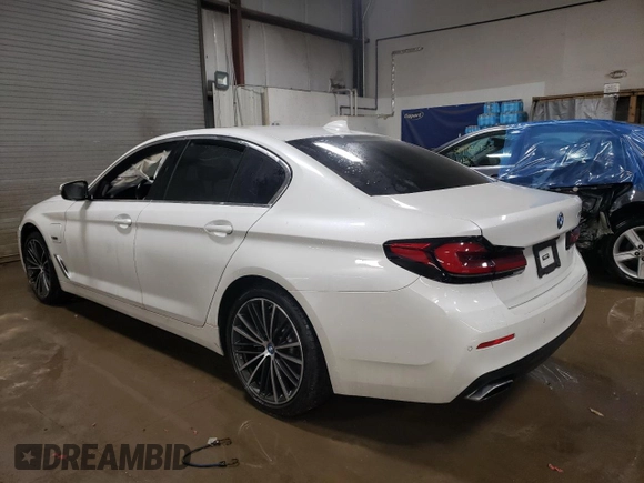 2023 BMW 5 Series 530e z VIN WBA13AG00PCM94423, wystawiony jako Copart lot #41517625 z przebiegiem 16 339 mil mil oraz Szkoda całkowita • Salvage title. Historia ofert i sprzedaży dostępna na DreamBid. Obrazek 2.