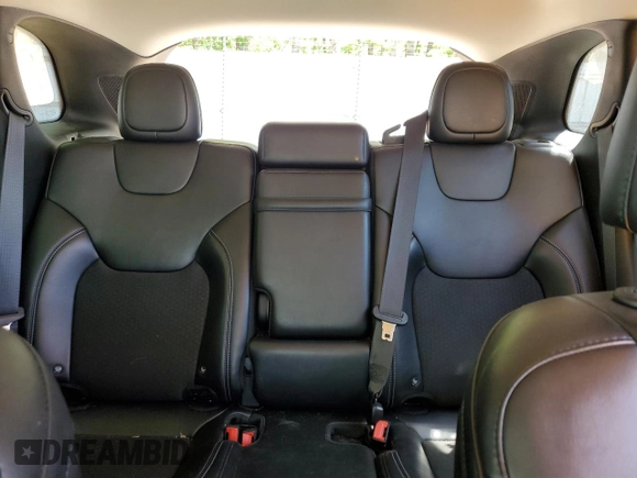 2019 Jeep Cherokee Latitude Plus z VIN 1C4PJLLN0KD151937, wystawiony jako Copart lot #53738255 z przebiegiem 63 450 mil mil oraz Szkoda całkowita • Salvage title. Historia ofert i sprzedaży dostępna na DreamBid. Obrazek 10.