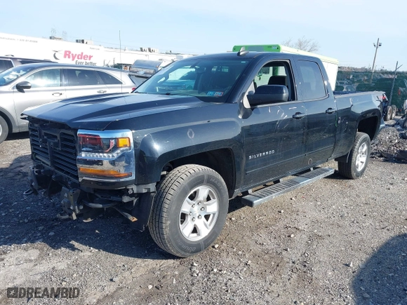 2018 Chevrolet Silverado 1500 LT with VIN 1GCVKREC4JZ159477, listed as a IAAI auction lot 41941311 with 1 mi miles. Bid and sale history available at carsss.com. Image 2.