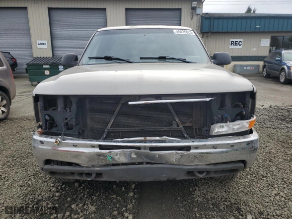2001 Chevrolet Tahoe LT with VIN 1GNEK13T71J206544, listed as a Copart auction lot 45426625 with 166,682 mi miles and Salvage Title. Bid and sale history available at carsss.com. Image 5.