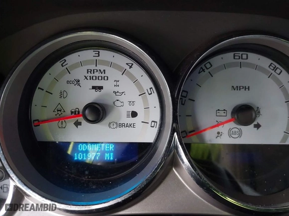 2010 Chevrolet Silverado 1500 LT with VIN 3GCRKSE34AG167328, listed as a IAAI auction lot 41371437 with 101,977 mi miles. Bid and sale history available at carsss.com. Image 7.