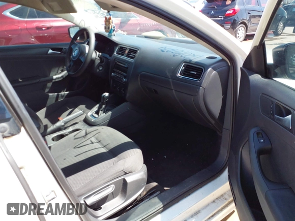 2013 Volkswagen Jetta S with VIN 3VW2K7AJ9DM301028, listed as a IAAI auction lot 41839078 with 156,649 mi miles and . Bid and sale history available at DreamBid. Image 5.