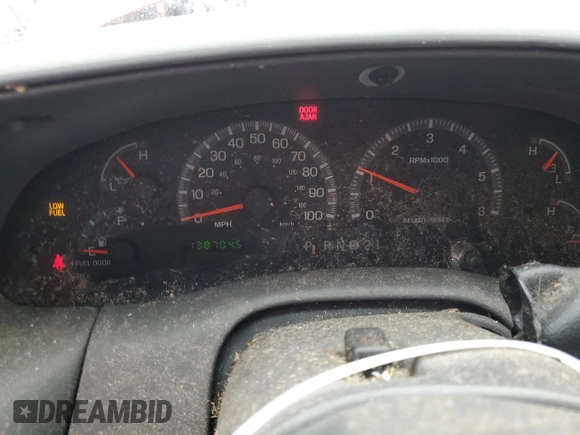 1999 Ford F-150 with VIN 1FTRX17W3XNA26575, listed as a Copart auction lot 81508484 with 138,704 mi miles and Salvage title. Bid and sale history available at DreamBid. Image 9.
