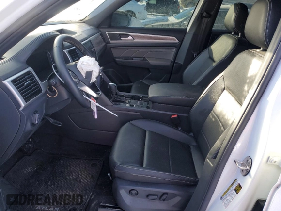 2023 Volkswagen Atlas SE z VIN 1V2WE2CA0PC222556, wystawiony jako Copart lot #88345095 z przebiegiem 22 975 mil mil oraz Szkoda całkowita • Salvage title. Historia ofert i sprzedaży dostępna na DreamBid. Obrazek 7.