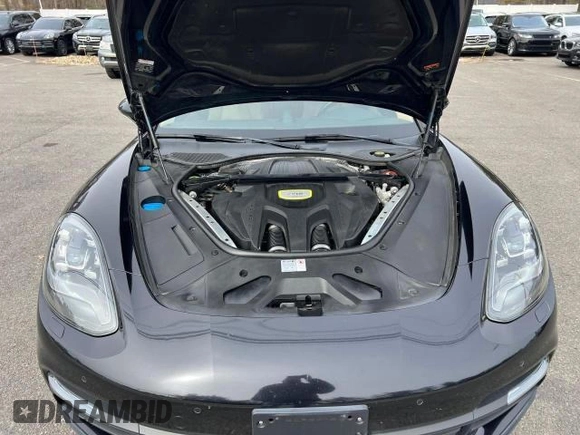2020 Porsche Panamera 4 E-Hybrid with VIN WP0AE2A7XLL130979, listed as a Copart auction lot 55788705 with 109,691 mi miles and Clean Title. Bid and sale history available at DreamBid. Image 8.
