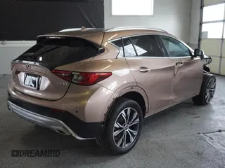 2017 Infiniti QX30 Premium z VIN SJKCH5CR6HA023217, wystawiony jako Copart lot #59604925 z przebiegiem 62 281 mil mil oraz Czysty tytuł • Clean title. Historia ofert i sprzedaży dostępna na DreamBid. Obrazek 3.
