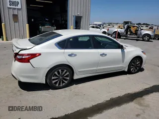 2017 Nissan Altima SL with VIN 1N4AL3AP2HC113313, listed as a Copart auction lot 62713795 with 90,663 mi miles and Salvage title. Bid and sale history available at DreamBid. Image 3.