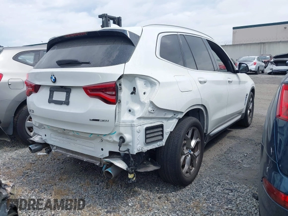 2021 BMW X3 sDrive30i z VIN 5UXTY3C09M9G57711, wystawiony jako IAAI lot #42000500 z przebiegiem 31 312 mil mil oraz . Historia ofert i sprzedaży dostępna na DreamBid. Obrazek 4.