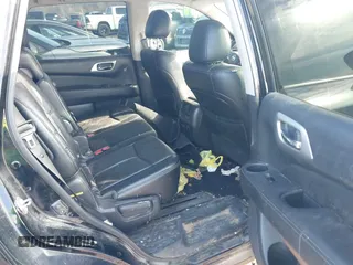 2019 Nissan Pathfinder S z VIN 5N1DR2MMXKC625986, wystawiony jako IAAI lot #41265272 z przebiegiem 124 351 mil mil oraz . Historia ofert i sprzedaży dostępna na DreamBid. Obrazek 8.
