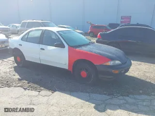 1997 Chevrolet Cavalier LS with VIN 1G1JF5246V7179832, listed as a IAAI auction lot 41980297 with 193,077 mi miles. Bid and sale history available at carsss.com. Image 1.