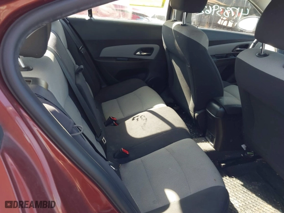 2013 Chevrolet Cruze LS with VIN 1G1PA5SH7D7147112, listed as a IAAI auction lot 41783962 with 95,045 mi miles. Bid and sale history available at carsss.com. Image 8.