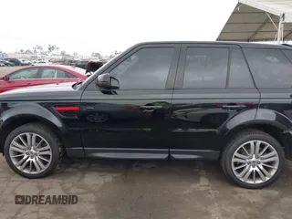 2011 Land Rover Range Rover Sport HSE Lux z VIN SALSK2D48BA260468, wystawiony jako IAAI lot #42203613 z przebiegiem 112 040 mil mil oraz . Historia ofert i sprzedaży dostępna na DreamBid. Obrazek 14.