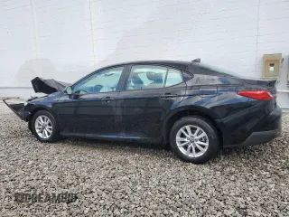 2025 Toyota Camry LE with VIN 4T1DAACK2SU569196, listed as a Copart auction lot 52728325 with Not Provided miles and Salvage Title. Bid and sale history available at carsss.com. Image 2.