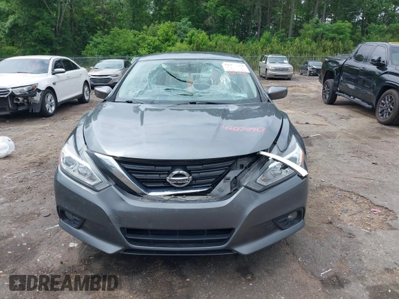 2018 Nissan Altima SR with VIN 1N4AL3AP6JC267111, listed as a IAAI auction lot 42070413 with 117,954 mi miles and . Bid and sale history available at carsss.com. Image 12.