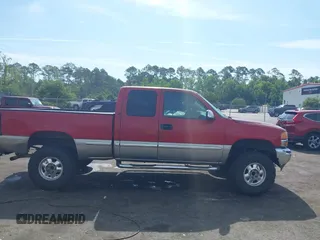 2001 GMC Sierra 1500 SLE with VIN 2GTEC19T811333343, listed as a IAAI auction lot 42364413 with 374,221 mi miles and . Bid and sale history available at DreamBid. Image 13.