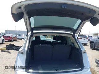 2010 Audi Q7 with VIN WA1DVAFEXAD003424, listed as a IAAI auction lot 42282789 with 131,459 mi miles and . Bid and sale history available at DreamBid. Image 17.
