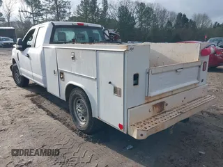 2017 Ford F-250 XL z VIN 1FD7X2A60HEC65973, wystawiony jako IAAI lot #41190935 z przebiegiem 202 195 mil mil oraz . Historia ofert i sprzedaży dostępna na DreamBid. Obrazek 3.