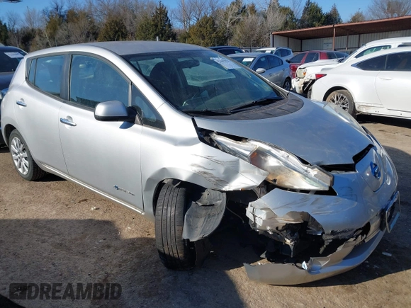 2015 Nissan LEAF SV with VIN 1N4AZ0CP6FC320049, listed as a IAAI auction lot 41645954 with 147,357 mi miles. Bid and sale history available at carsss.com. Image 1.