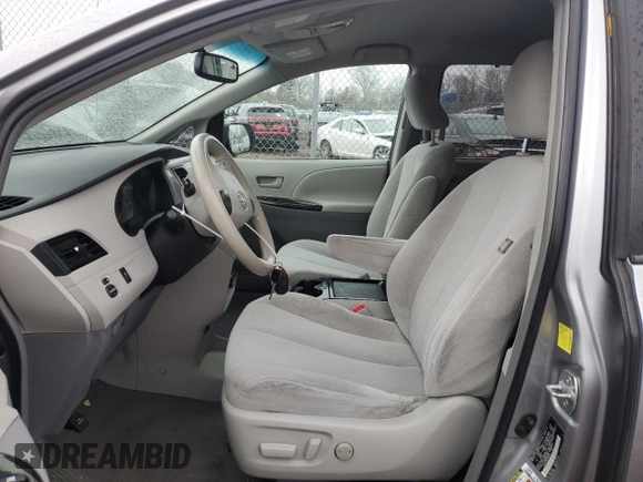2011 Toyota Sienna LE with VIN 5TDJK3DC0BS006207, listed as a Copart auction lot 52957525 with 163,017 mi miles and Salvage Title. Bid and sale history available at carsss.com. Image 7.