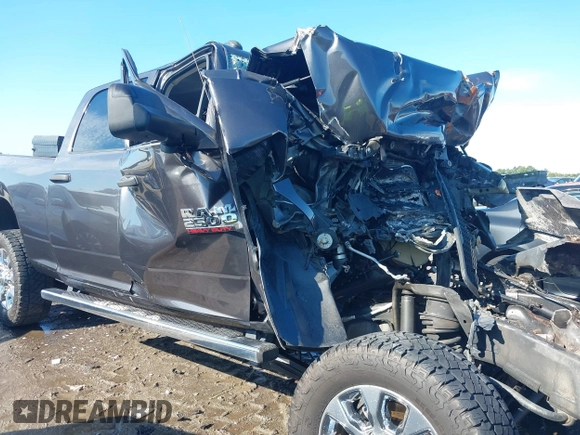 2016 Ram 2500 Tradesman with VIN 3C6UR5CL6GG264802, listed as a IAAI auction lot 40365740 with Not provided miles and . Bid and sale history available at DreamBid. Image 19.