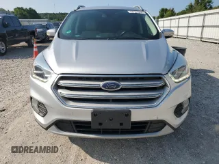 2018 Ford Escape Titanium z VIN 1FMCU0J95JUD44086, wystawiony jako Copart lot #58978865 z przebiegiem 90 874 mil mil oraz Szkoda całkowita • Salvage title. Historia ofert i sprzedaży dostępna na DreamBid. Obrazek 5.