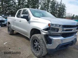 2020 Chevrolet Silverado 1500 LT with VIN 1GCRYDEDXLZ164567, listed as a IAAI auction lot 41900655 with 66,722 mi miles. Bid and sale history available at carsss.com. Image 1.